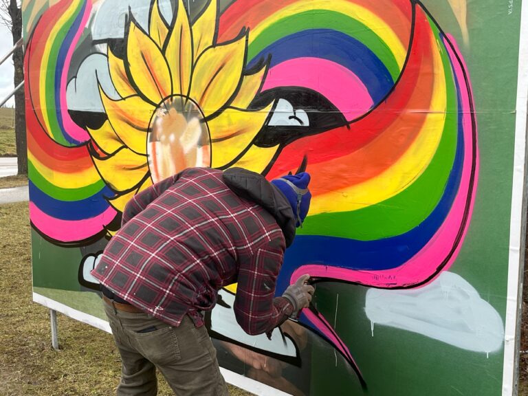 Kreatives Zeichen gegen Vandalismus gesetzt